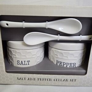 Heartland Hive Honeycomb Embossed Salt and Pepper Cellar Set, White, New
